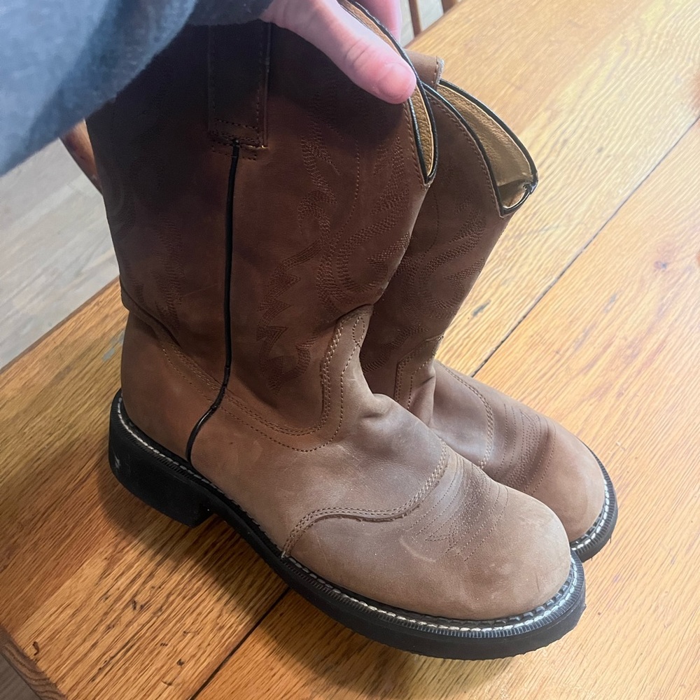 Womens 9.5 Western Boots
